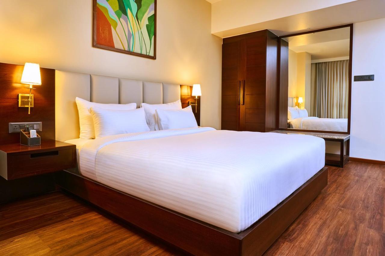 Visthara Hotel バンガロール エクステリア 写真