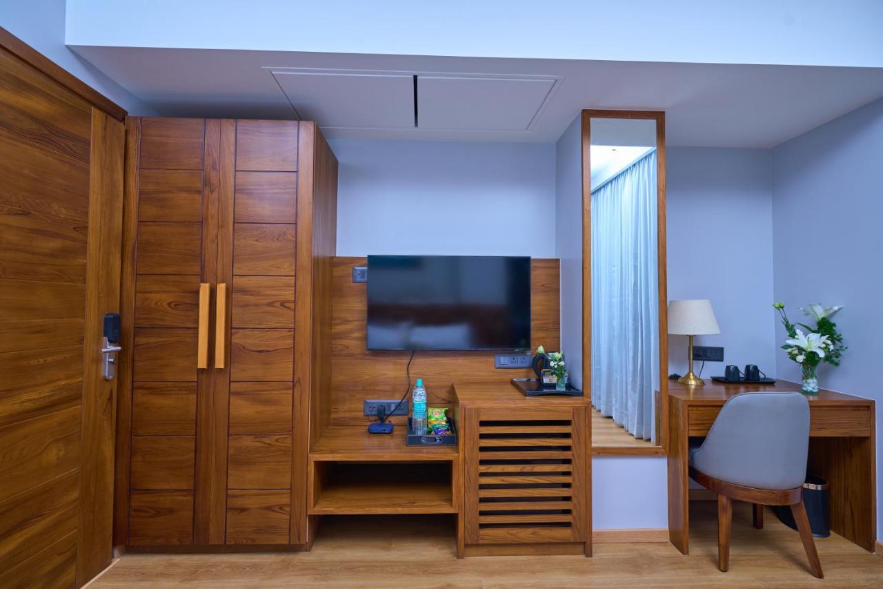 Visthara Hotel バンガロール エクステリア 写真